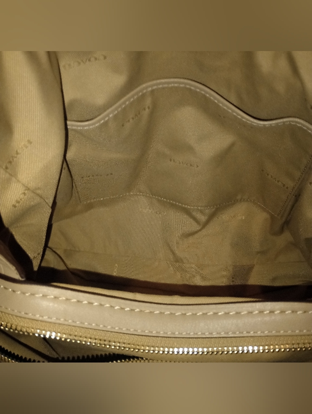 EUC Coach Edie Shoulder bag 31 With Tea Rose Tooling - Picture 7 of 12